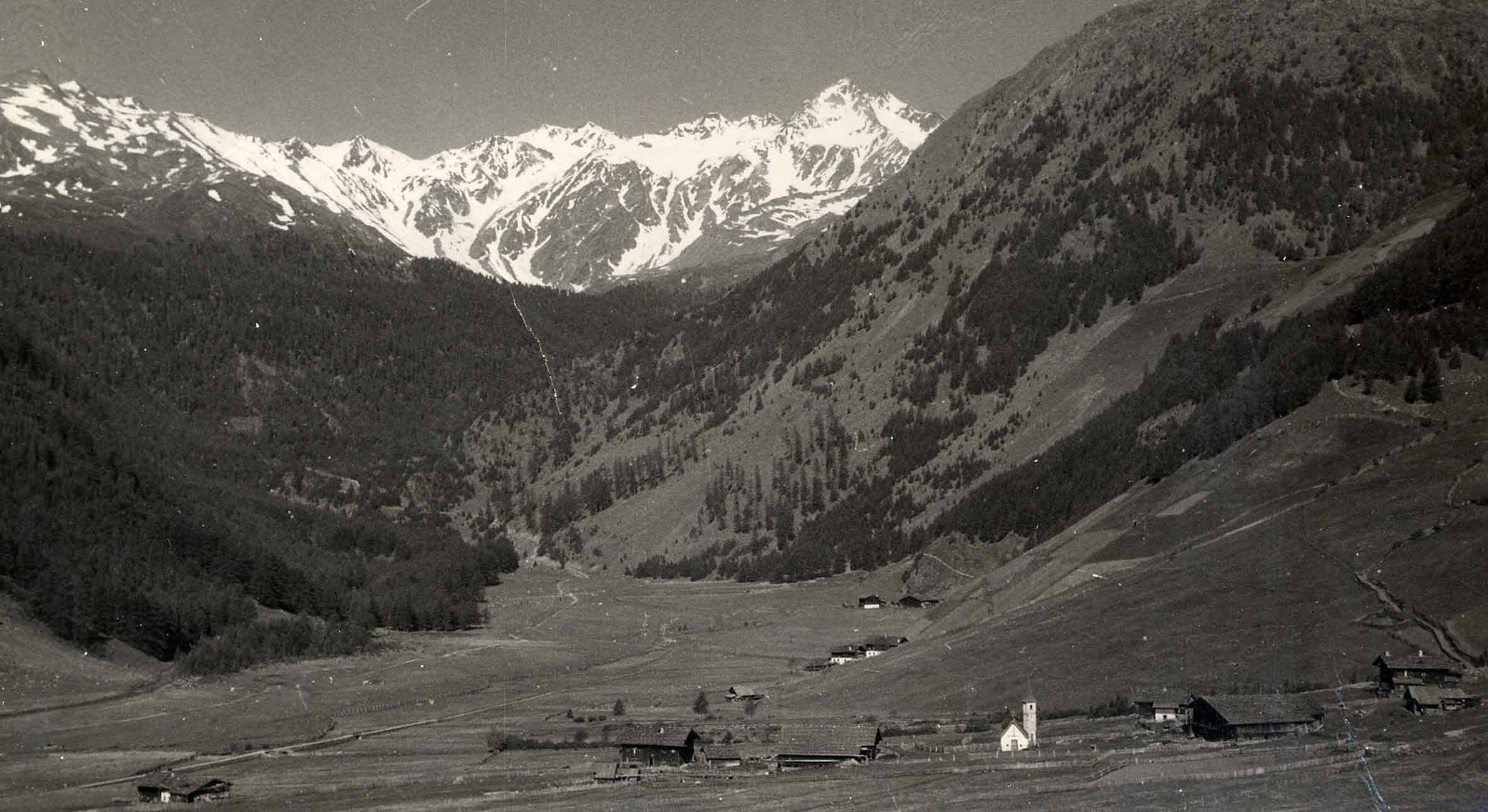 Il paese prima della costruizione del lago